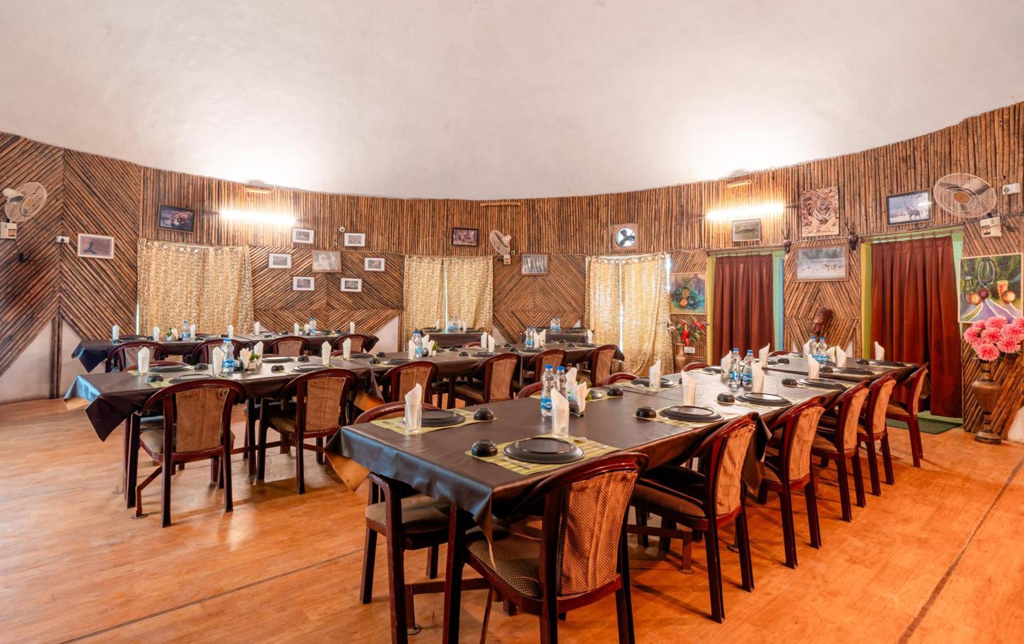 Отель Treebo Premium Mowgli'S Den, Pench Khawasa Экстерьер фото