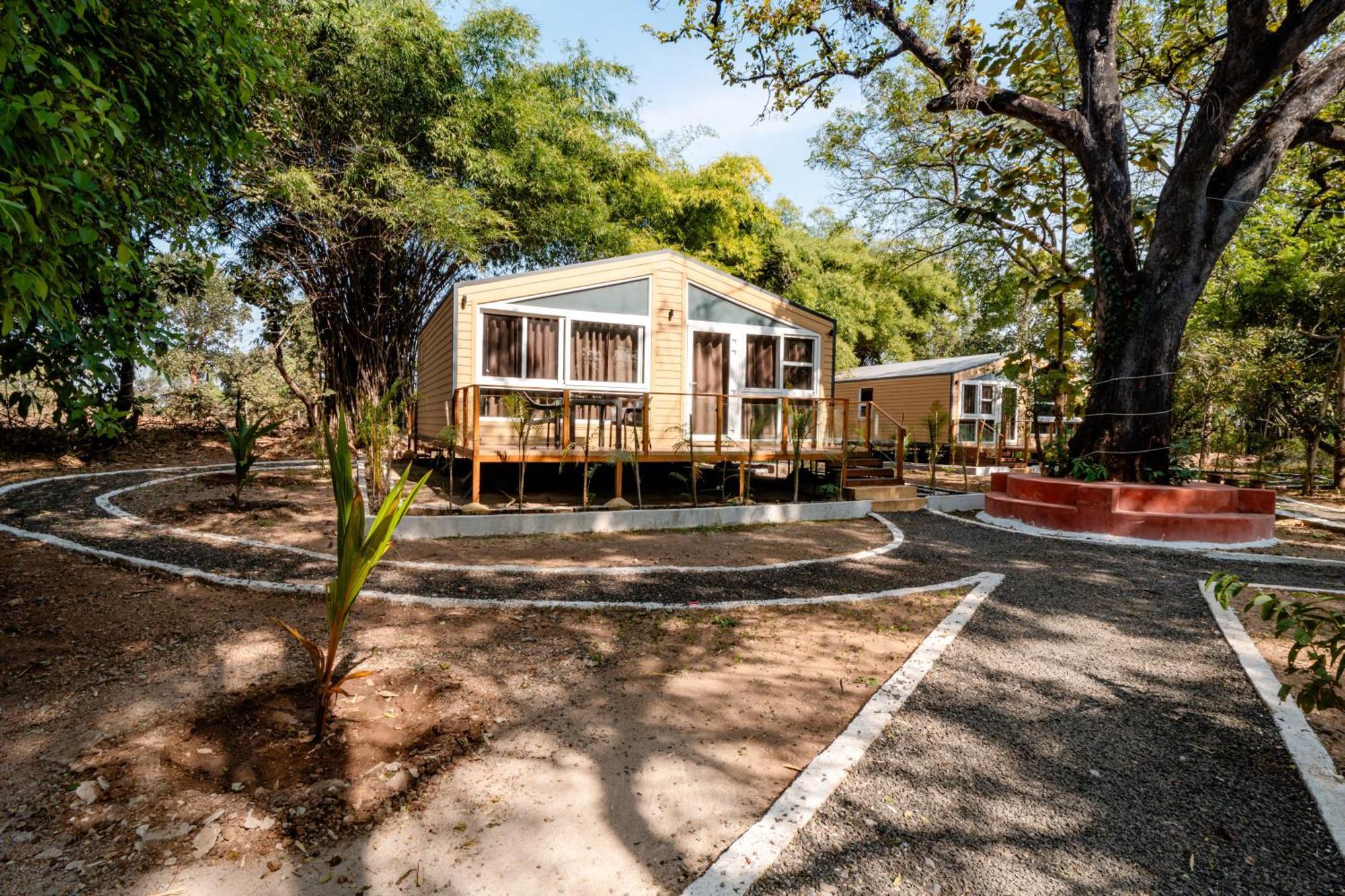 Отель Treebo Premium Mowgli'S Den, Pench Khawasa Экстерьер фото